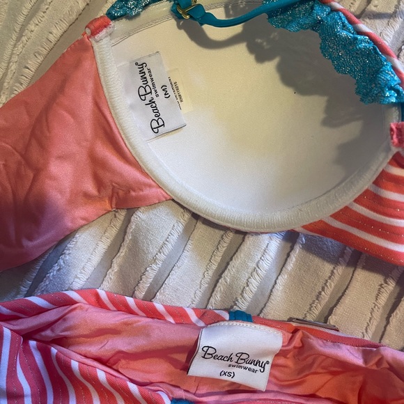 Beach bunny we found love top - Picture 5 of 5